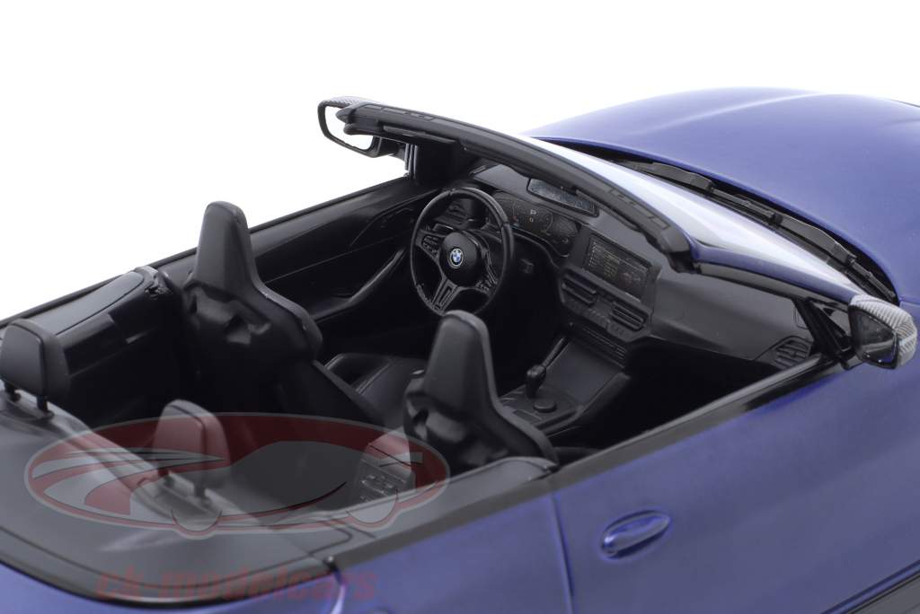 BMW M4 Cabriolet (G83) Ano de construção 2021 fosco portimão azul metálico 1:18 Minichamps