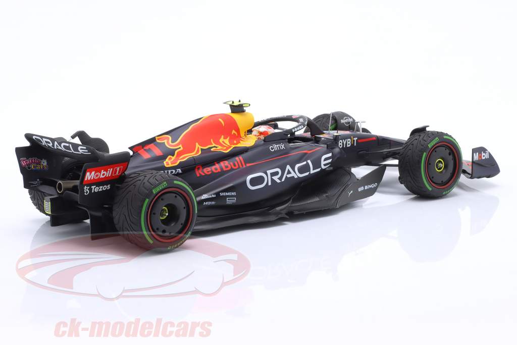 Sergio Perez Red Bull RB18 #11 2ème Japon GP formule 1 2022 1:18 Minichamps