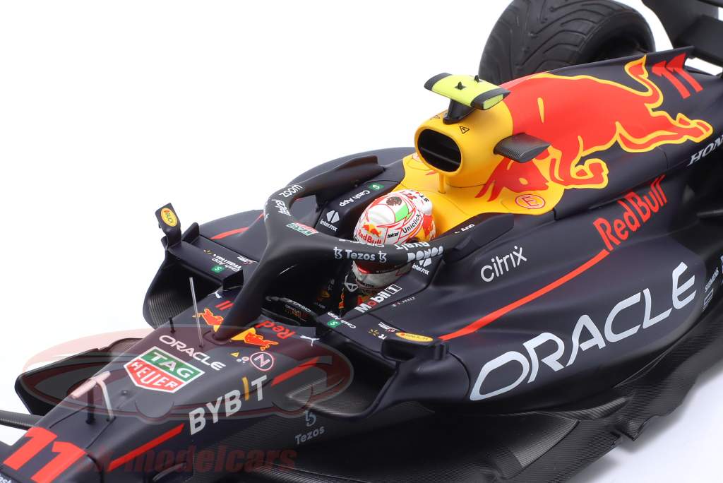Sergio Perez Red Bull RB18 #11 2º Japão GP Fórmula 1 2022 1:18 Minichamps