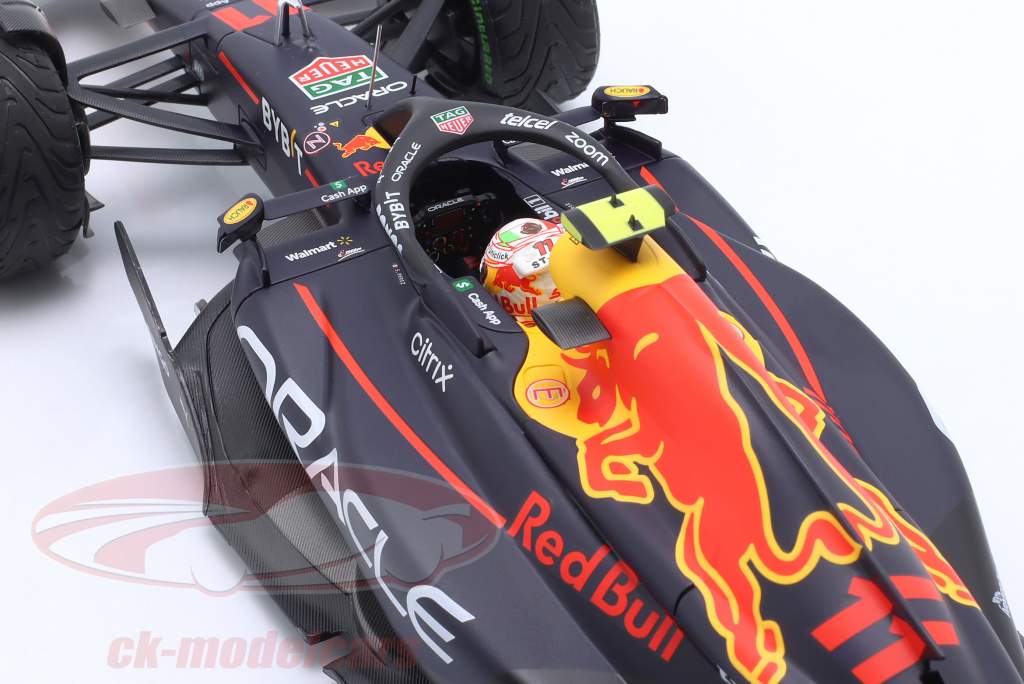 Sergio Perez Red Bull RB18 #11 2 Japan GP formel 1 2022 1:18 Minichamps