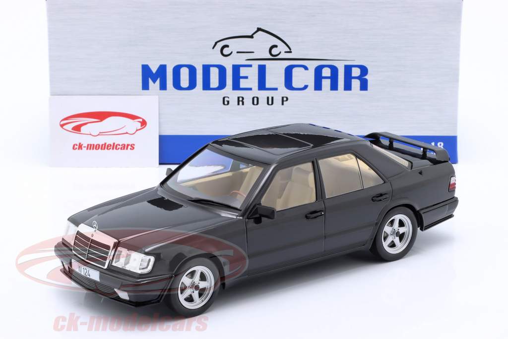 Mercedes-Benz W124 Tuning Ano de construção 1986 preto metálico 1:18 Model Car Group