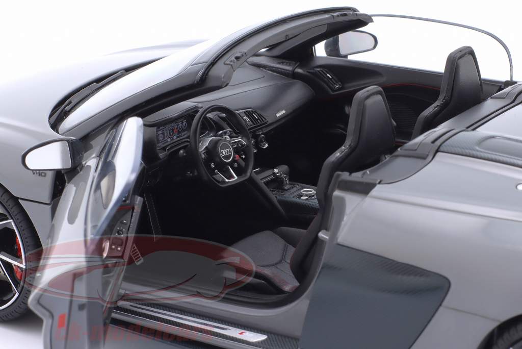 Audi R8 Spyder Baujahr 2021 grau 1:18 KengFai