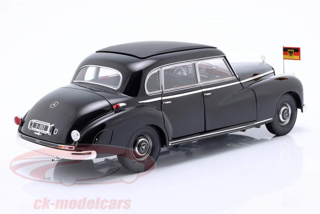 Mercedes-Benz 300 (W186) Konrad Adenauer 1955 black 1:18 Norev