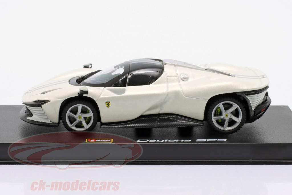 Ferrari Daytona SP3 Año de construcción 2022 blanco 1:43 Bburago Signature