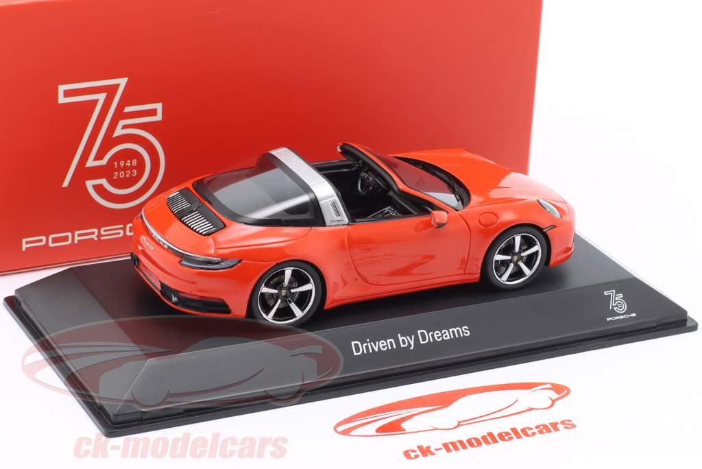 Porsche 911 (992) Targa 4S year 2020 lava orange 1:43 Spark