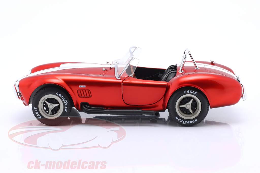 Shelby Cobra 427 MK2 Año de construcción 1965 rojo metálico 1:18 Solido