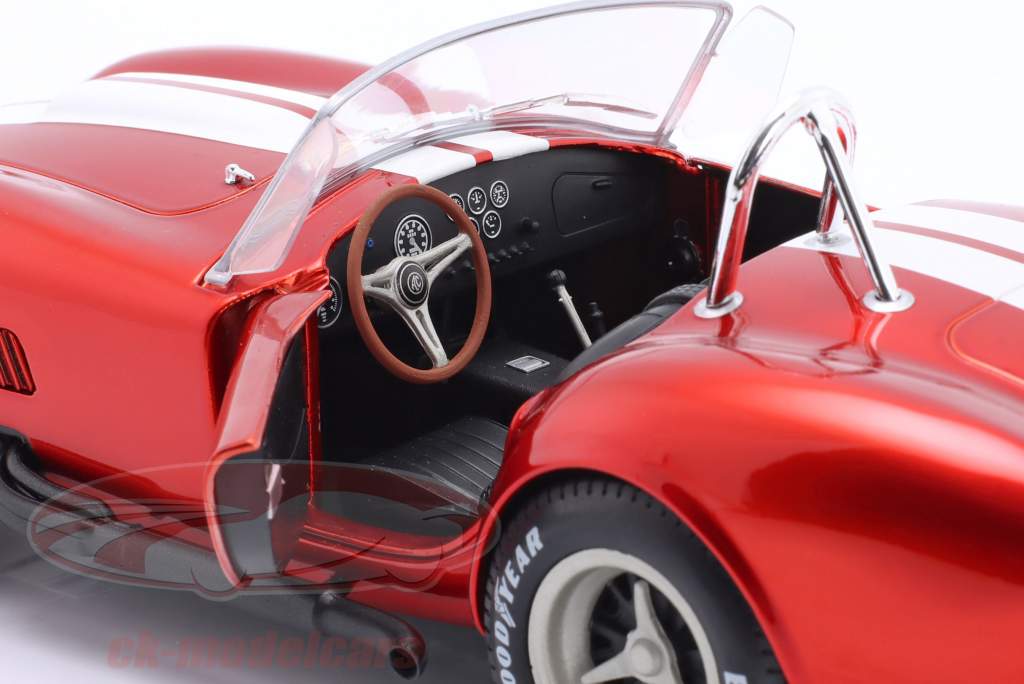 Shelby Cobra 427 MK2 Año de construcción 1965 rojo metálico 1:18 Solido