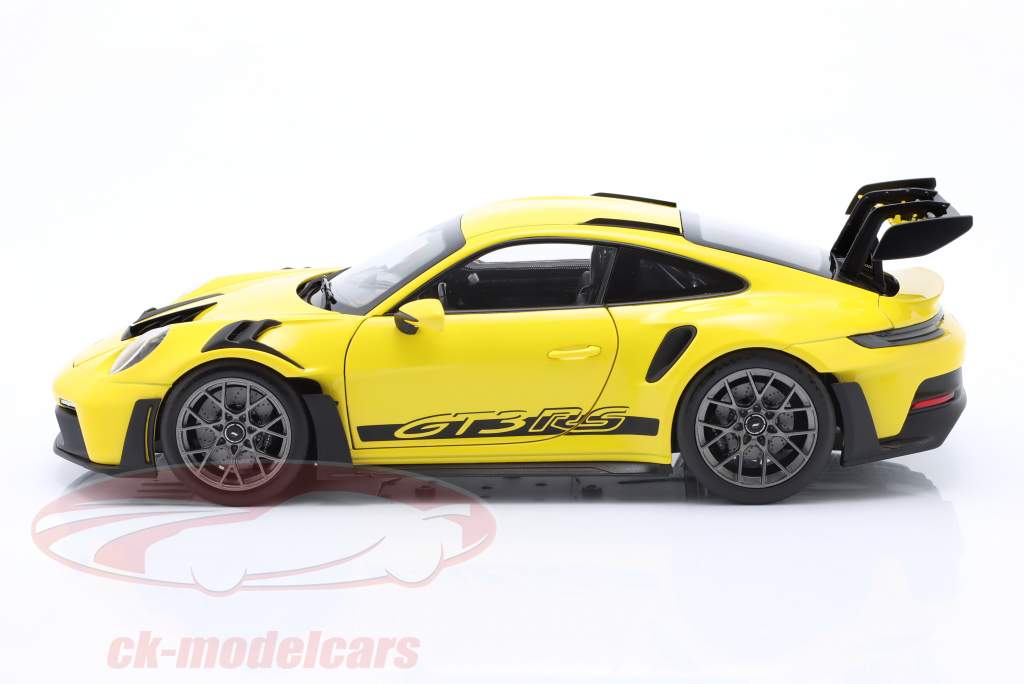 Porsche 911 (992) GT3 RS Bouwjaar 2022 race geel 1:18 Norev