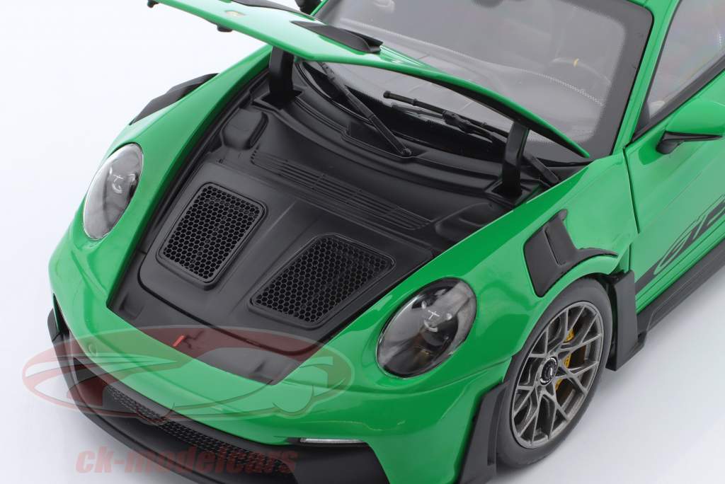 Porsche 911 (992) GT3 RS Byggeår 2022 python grøn 1:18 Norev