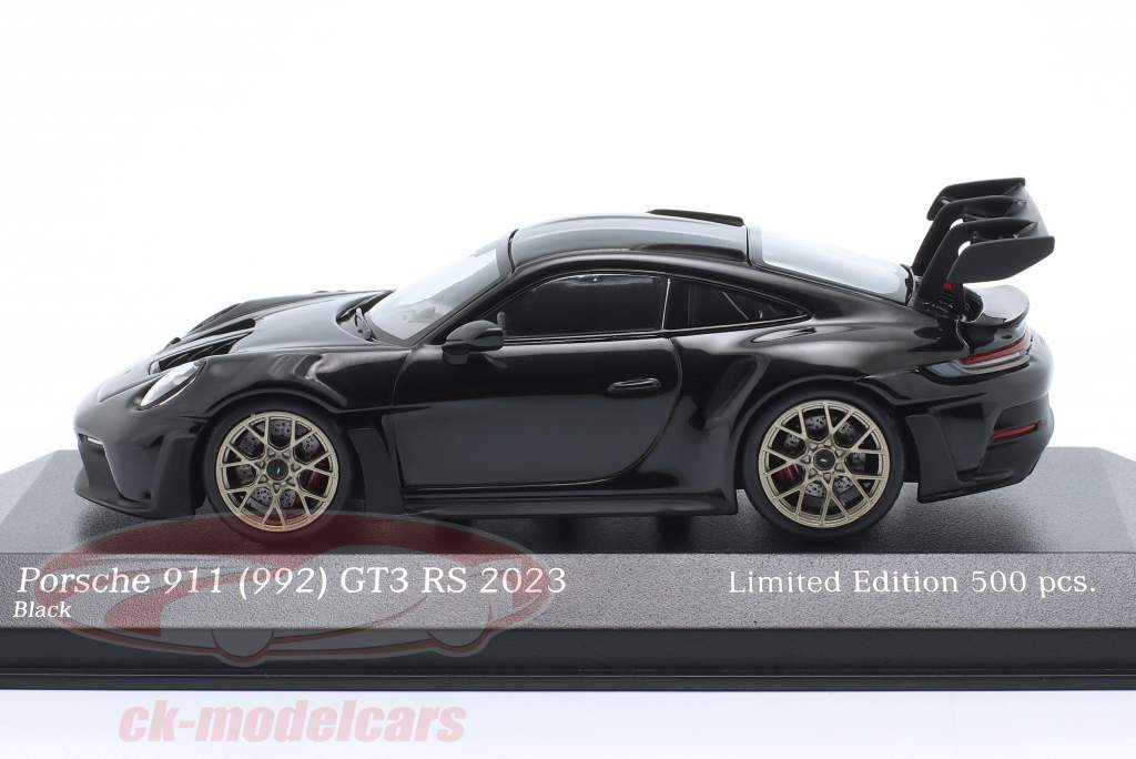 Porsche 911 (992) GT3 RS 2023 zwart / gouden velgen 1:43 Minichamps