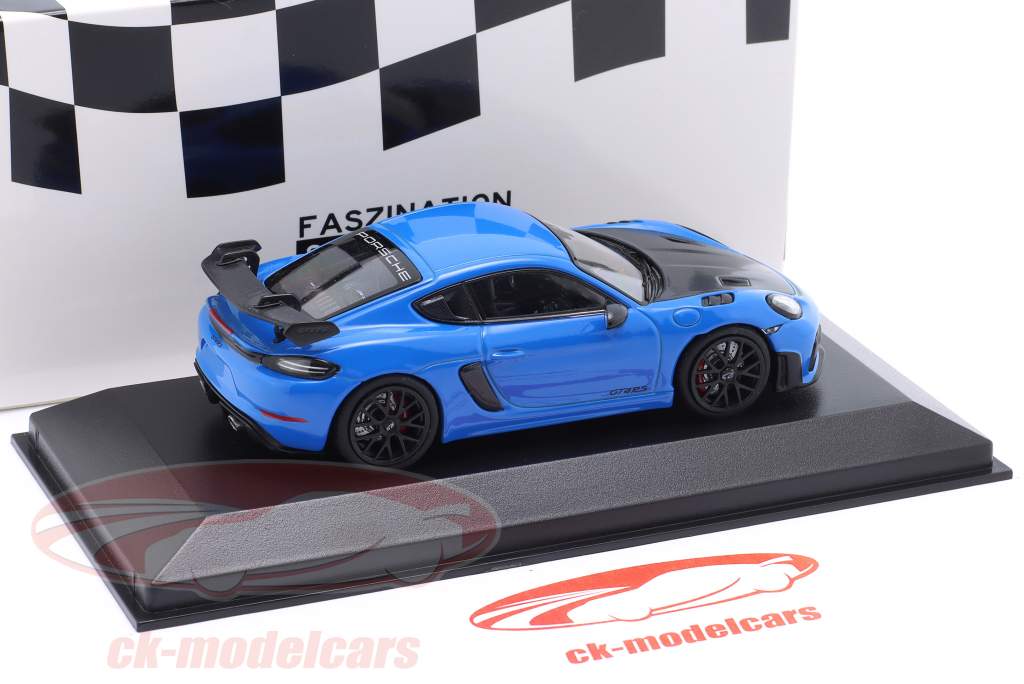 Porsche 718 (982) Cayman GT4 RS 2021 blau / schwarze Felgen 1:43 Minichamps