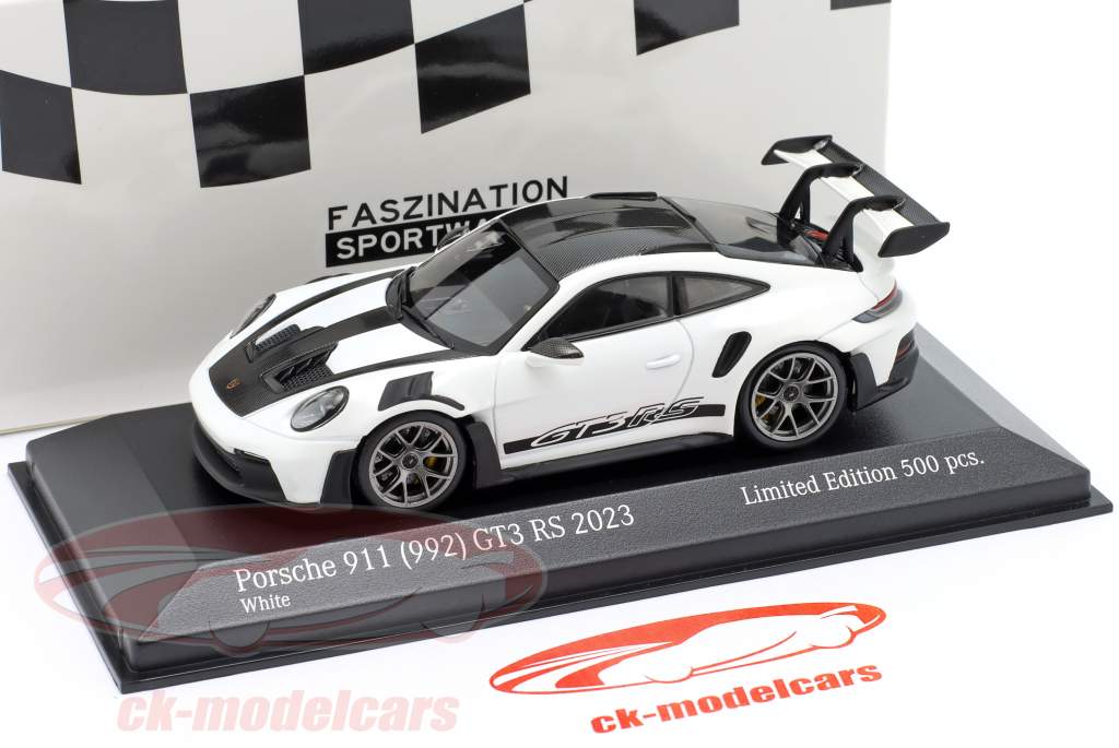 Porsche 911 (992) GT3 RS 2023 hvid / sølv fælge & indretning 1:43 Minichamps