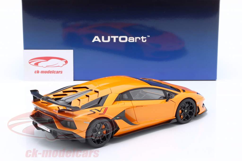 Lamborghini Aventador SVJ Année de construction 2019 atlas orange 1:18 AUTOart