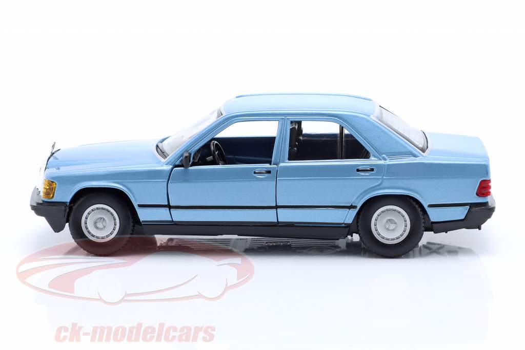 Mercedes-Benz 190E 2.6 Anno di costruzione 1987 diamante blu 1:24 Bburago
