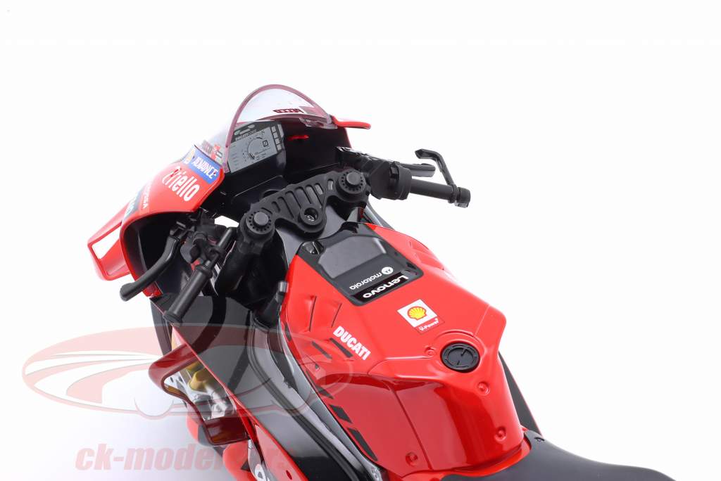 Francesco Bagnaia Ducati Desmosedici GP22 #63 Moto GP Campeão mundial 2022 1:6 Maisto