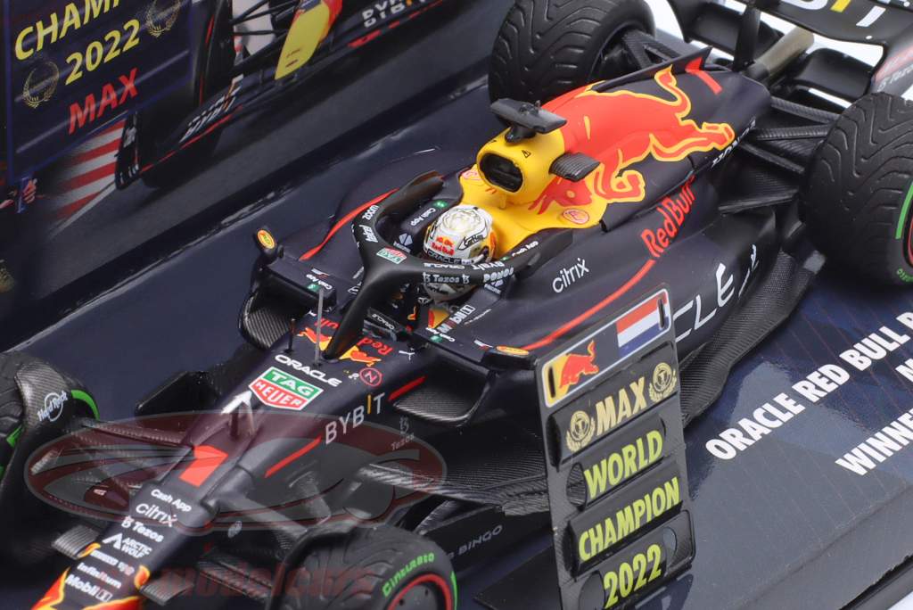 Max Verstappen Red Bull RB18 #1 ganador Japón GP fórmula 1 Campeón mundial 2022 1:43 Minichamps