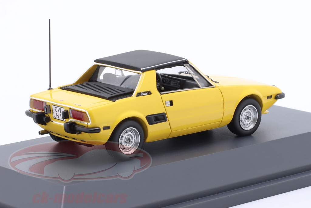 Fiat X1/9 year 1972 yellow closed top 1:43 Schuco