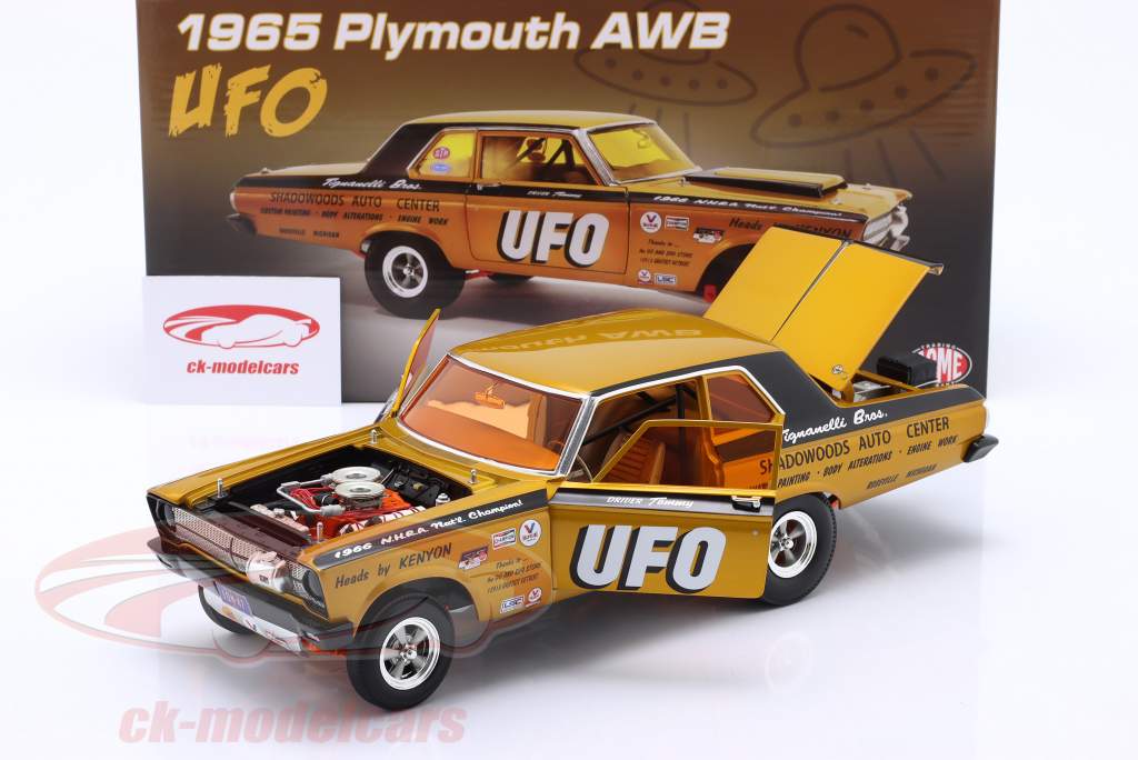 Plymouth AWB "UFO" 建設年 1965 黒 / 金 1:18 GMP