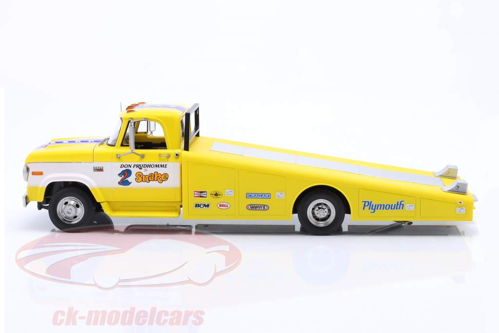 Dodge D300 Ramp Truck "The Snake" year 1970 yellow / white 1:18 GMP