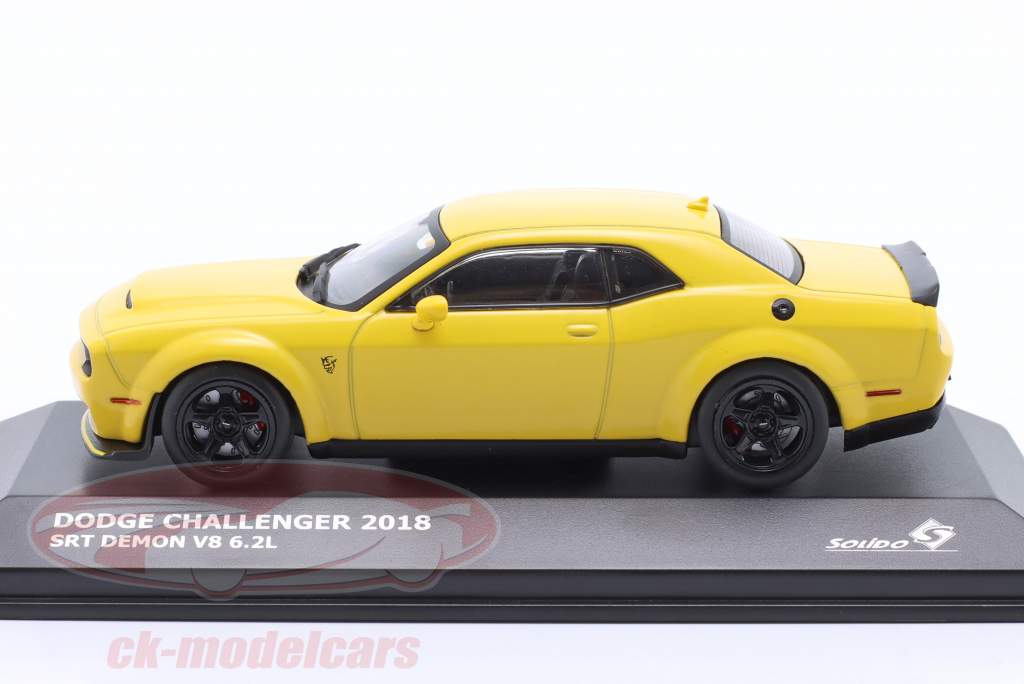 Dodge Challenger SRT Demon V8 6.2L Baujahr 2018 gelb 1:43 Solido