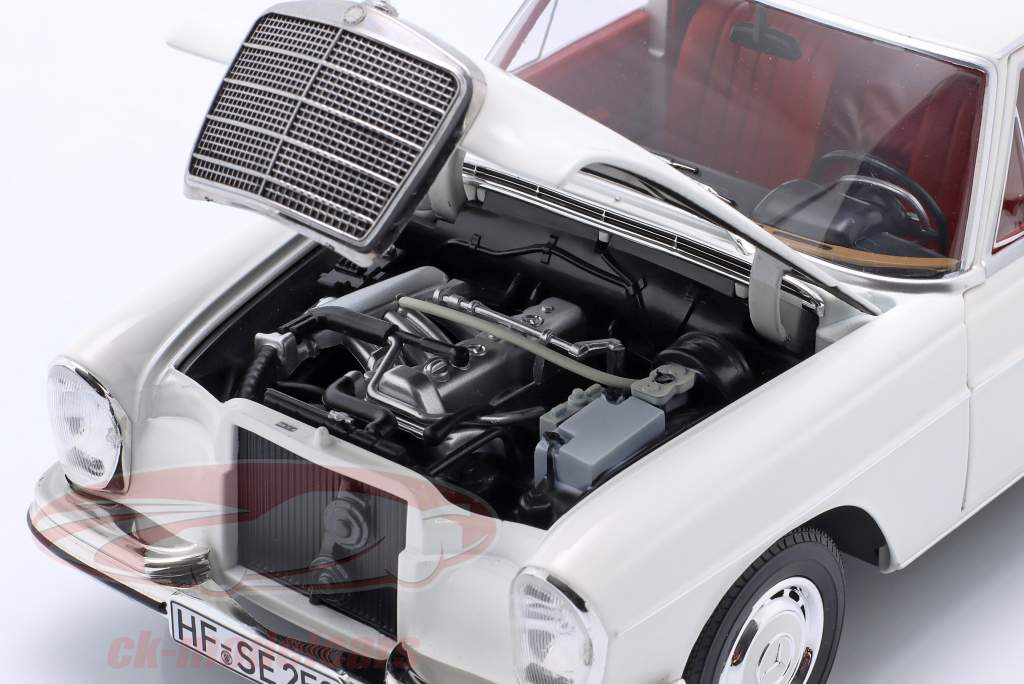 Mercedes-Benz 250 SE (W108) Bouwjaar 1967 wit 1:18 Norev