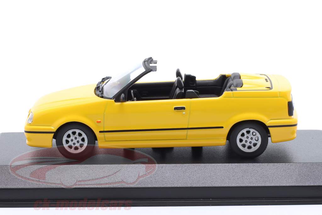 Renault 19 Cabriolet Byggeår 1991 gul 1:43 Minichamps