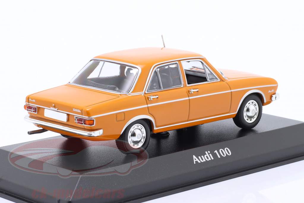 Audi 100 Année de construction 1969 orange 1:43 Minichamps