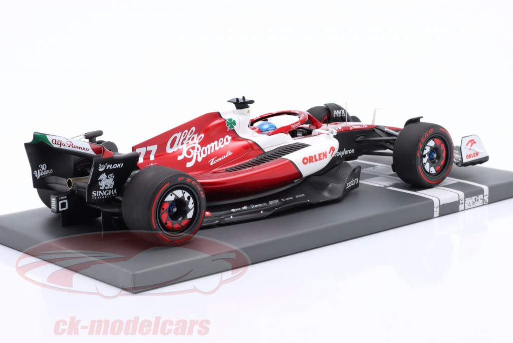 Valtteri Bottas Alfa Romeo C42 #77 6to Bahréin GP fórmula 1 2022 1:18 Minichamps
