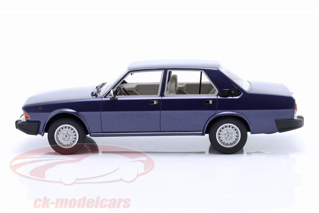 Alfa Romeo Alfa 6 2.5 （类型 119) 1979-83 蓝色的 金属的 1:18 Cult Scale