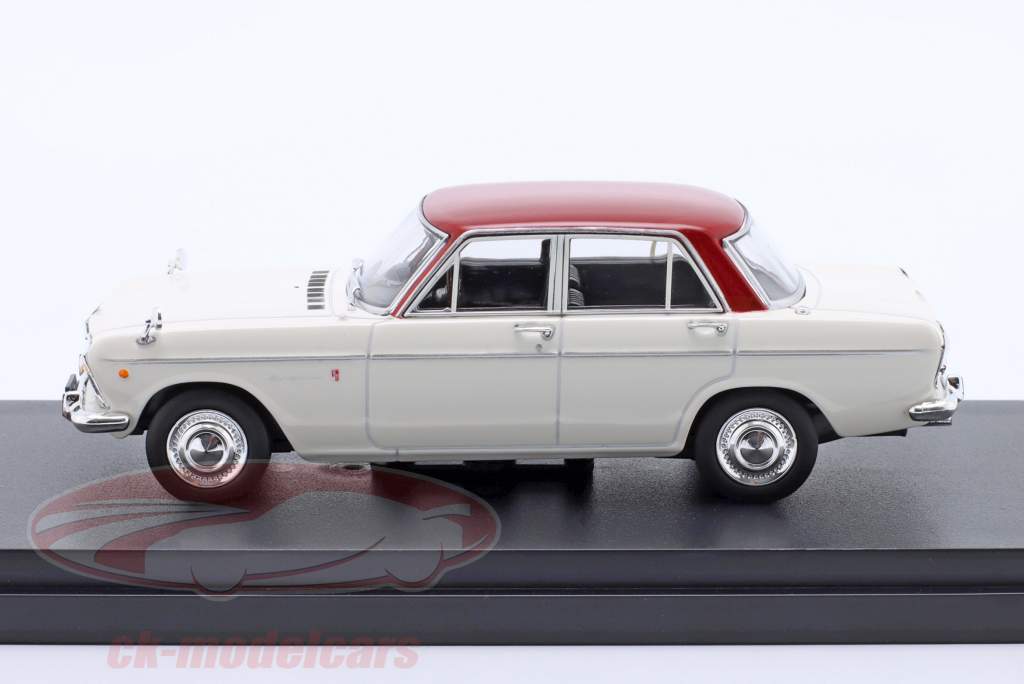 Nissan Prince Skyline 2000GT-B Année de construction 1965 blanc / rouge 1:43 Hachette