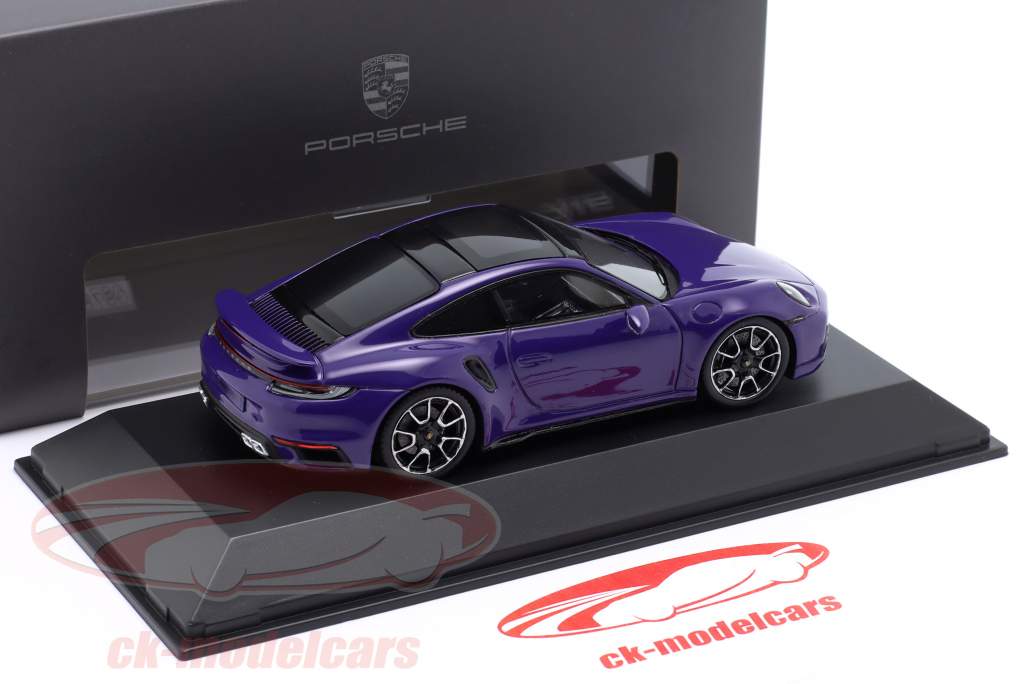 Porsche 911 (992) Turbo ultra violet 1:43 Spark