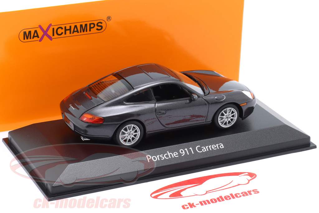 Porsche 911 (996) 建設年 1998 濃い紫 メタリックな 1:43 Minichamps