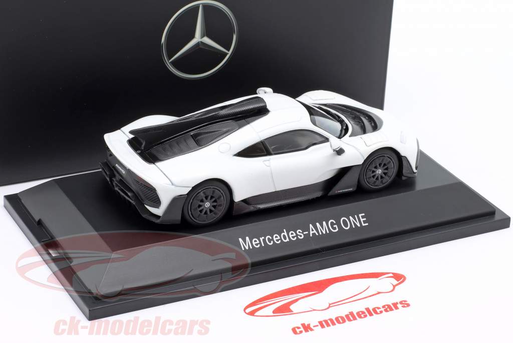 Mercedes-Benz AMG ONE (C298) Street Version 2023 kashmir hvid 1:43 iScale