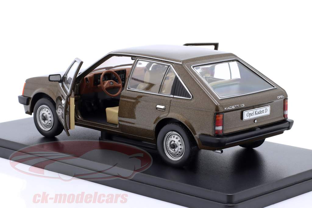 Opel Kadett D 1.3 Byggeår 1979 Brun metallisk 1:24 Hachette