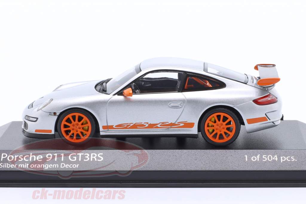 Porsche 911 (997.1) GT3 RS Baujahr 2006 silber / orange 1:43 Minichamps