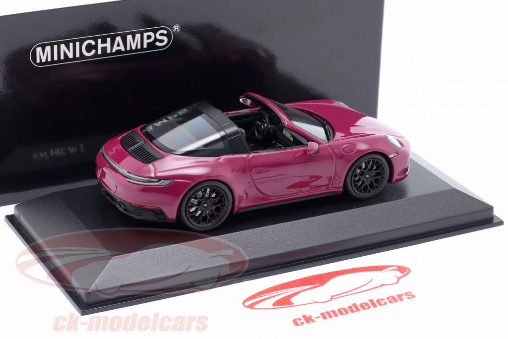 Porsche 911 (992) Targa 4 GTS Año de construcción 2022 rubí estrella neo 1:43 Minichamps