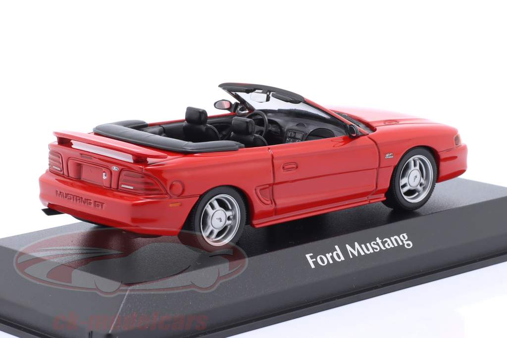 Ford Mustang Cabriolet Année de construction 1994 rouge 1:43 Minichamps