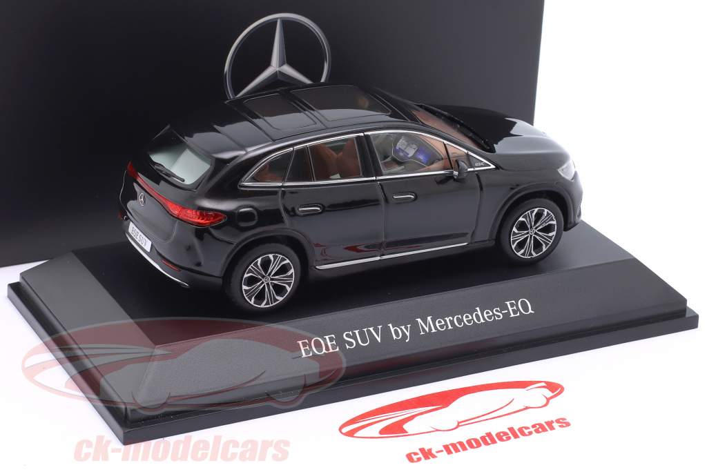 Mercedes-Benz EQE SUV (X294) Byggeår 2023 obsidian sort 1:43 Spark