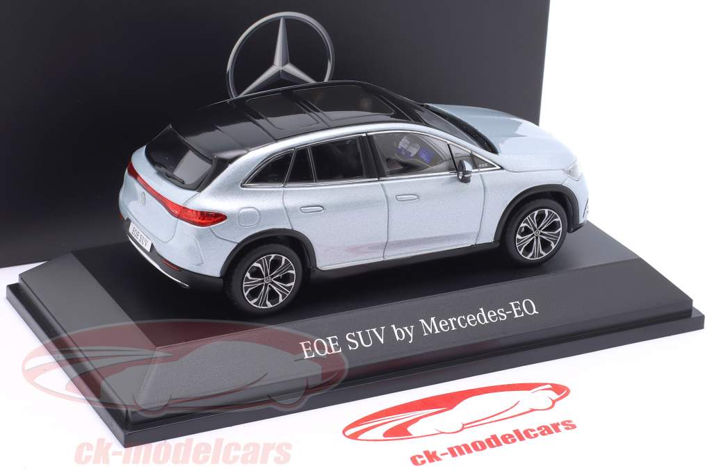 Mercedes-Benz EQE SUV (X294) Bouwjaar 2023 hightech zilver 1:43 Spark