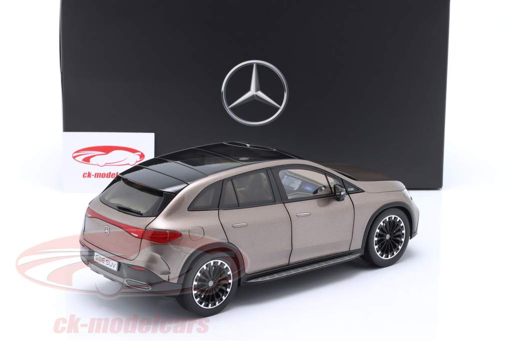 Mercedes-Benz EQE SUV (X294) 建設年 2023 ベルベットブラウン メタリックな 1:18 NZG