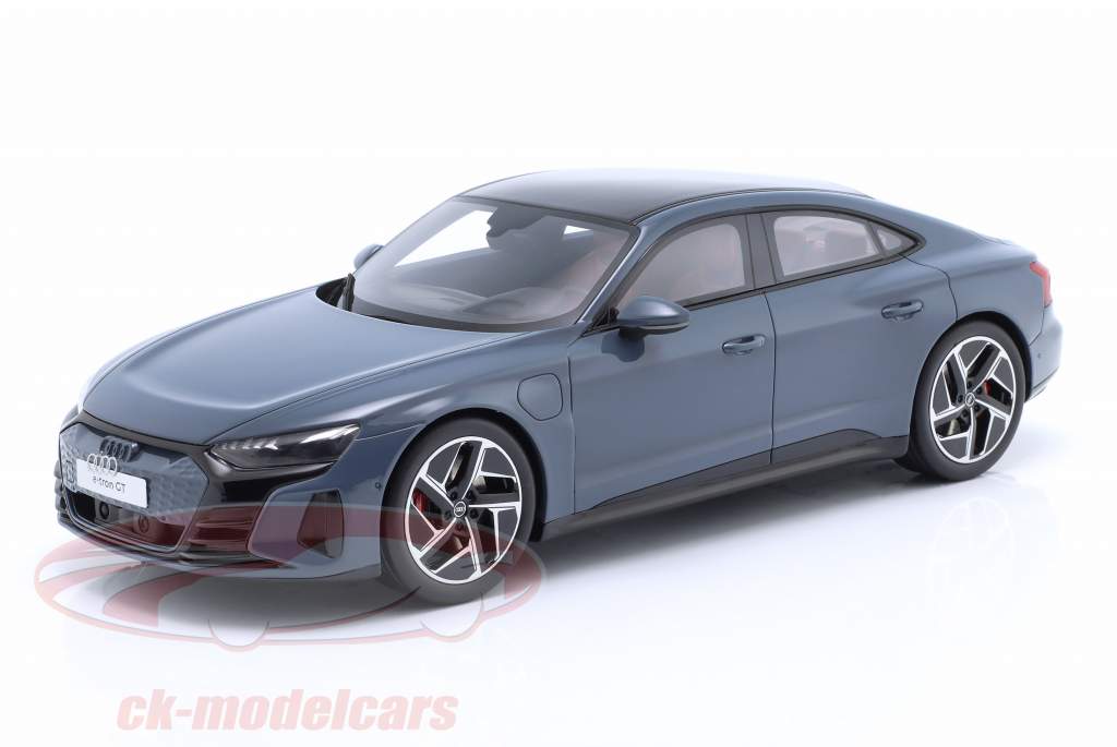 Audi e-tron GT Año de construcción 2021 kemora Gris 1:18 GT-Spirit