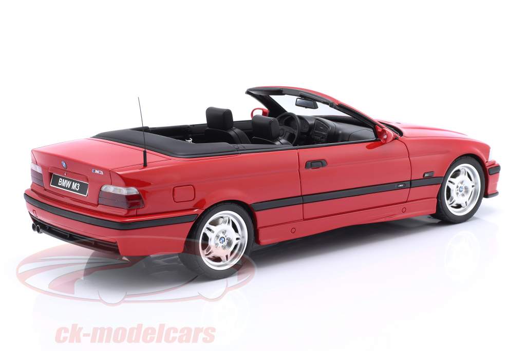 BMW M3 (E3) Cabriolet Byggeår 1995 rød 1:18 OttOmobile
