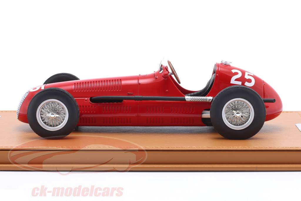Reg Parnell Maserati 4CLT/48 #25 ganador Goodwood Trophy 1948 1:18 Tecnomodel