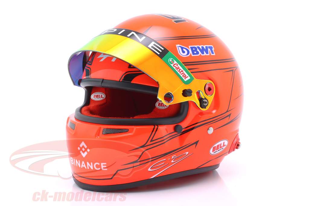 Esteban Ocon #31 BWT Alpine F1 Team формула 1 2023 шлем 1:2 Bell