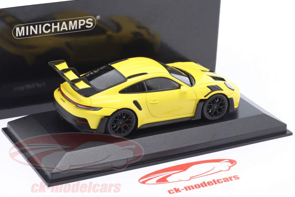 Porsche 911 (992) GT3 RS 2023 racing gelb / schwarze Felgen 1:43 Minichamps