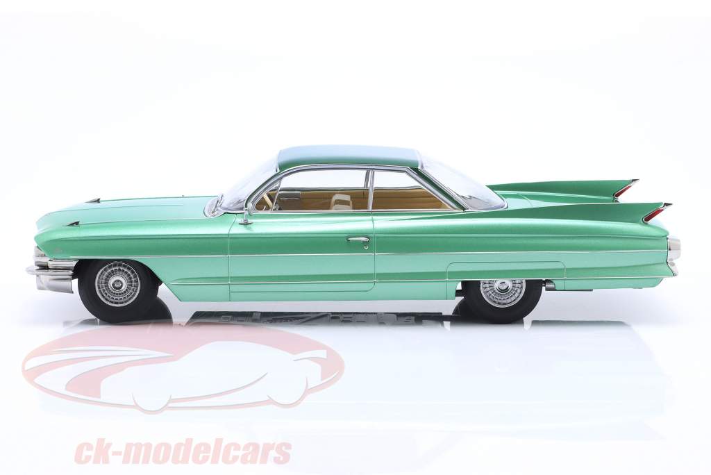 Cadillac Series 62 Coupe DeVille 建设年份 1961 绿色的 金属的 1:18 KK-Scale