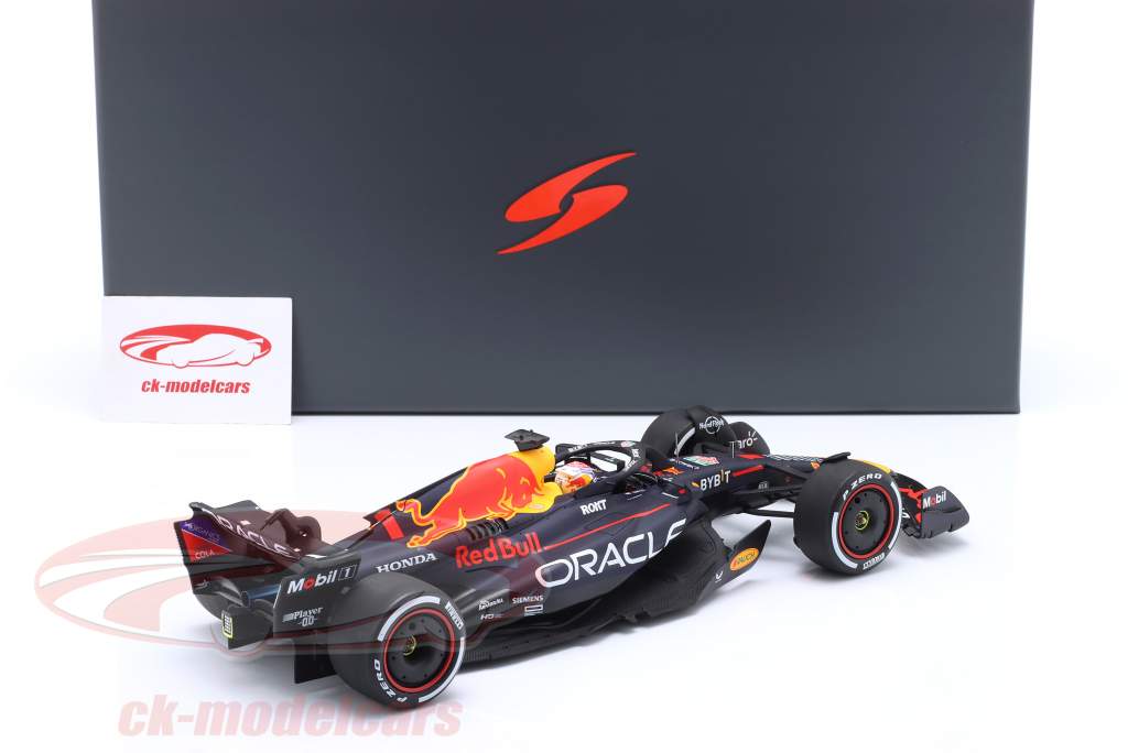 Max Verstappen Red Bull RB19 #1 Sieger Bahrain GP Formel 1 Weltmeister 2023 1:18 Spark