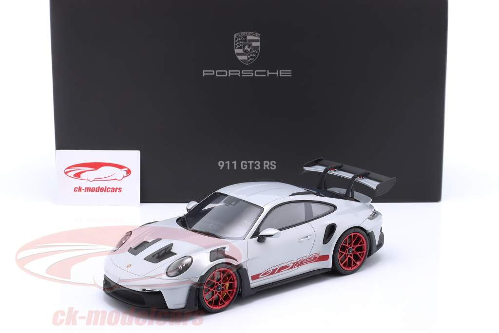 Porsche 911 (992) GT3 RS Año de construcción 2022 gris hielo metalizado / rojo piro 1:18 Spark