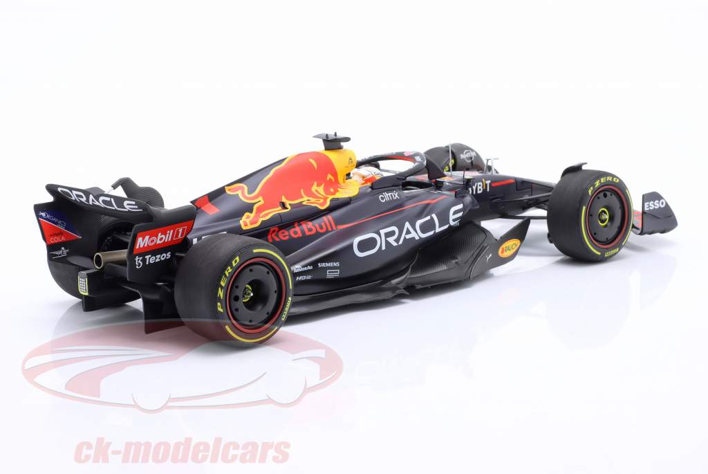 M. Verstappen Red Bull Racing RB18 #1 Sieger Italien GP Formel 1 2022 1:18 Minichamps