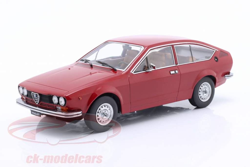 Alfa Romeo Alfetta GT 1.6 Anno di costruzione 1976 rosso 1:18 KK-Scale